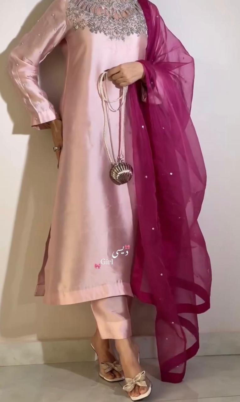 peach pink
