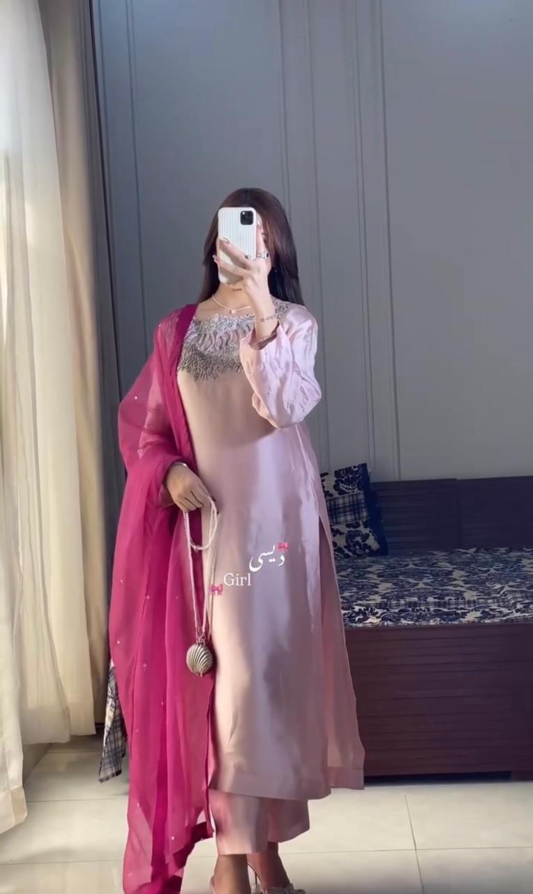 peach pink